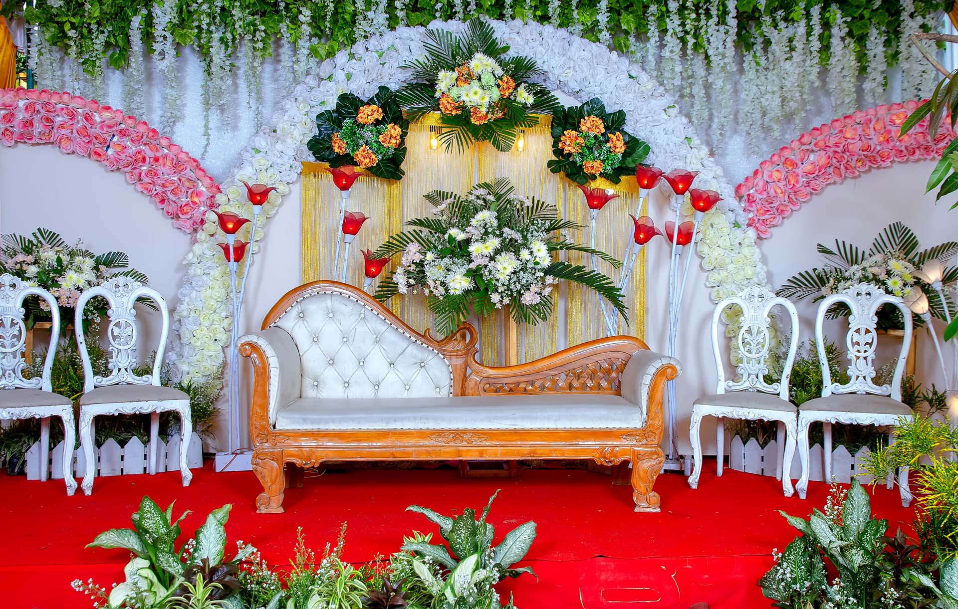stage-floral-decor